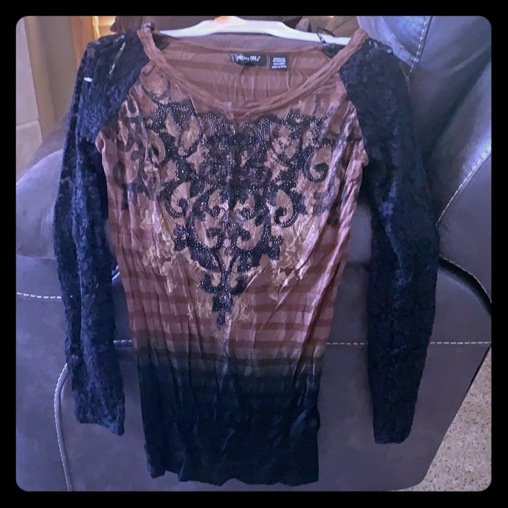 Black and gold tunic